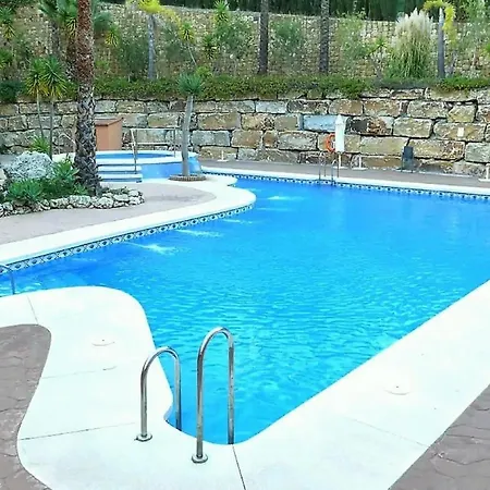 Appartement 2 Bedroom Near Puerto Banus Marbella Just 12 Minutes Away By G00giemaps *
